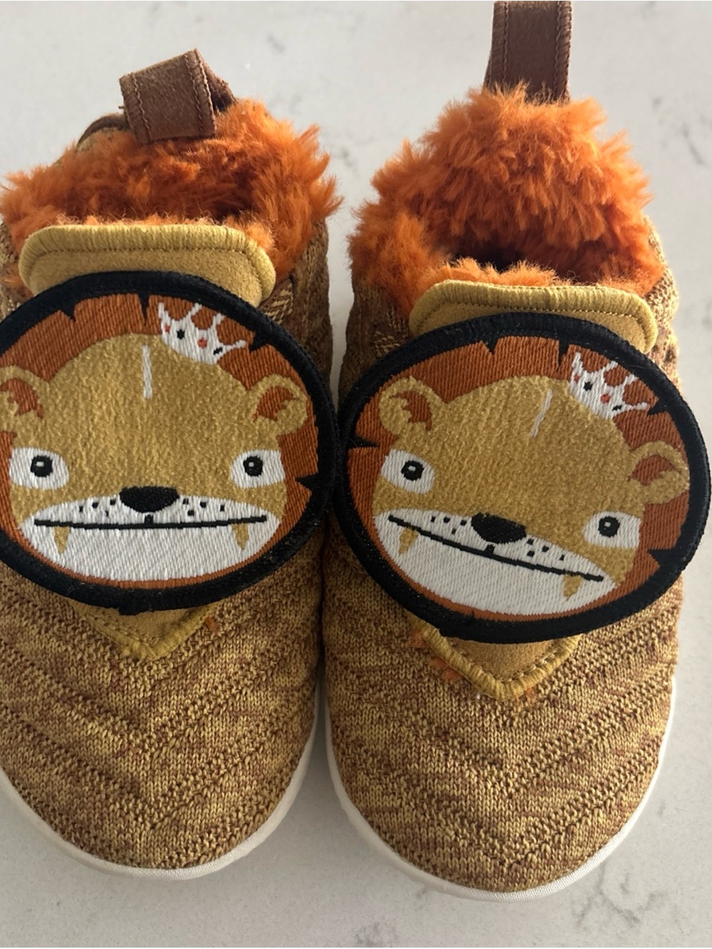 Nike LeBron Little Big Cat Sneakers 7C Baby Lion Slip On Lion Basketball